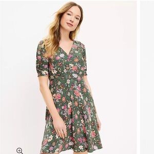NWT-Loft Petite Country Garden Puff Sleeve V-Neck Dress Size 8